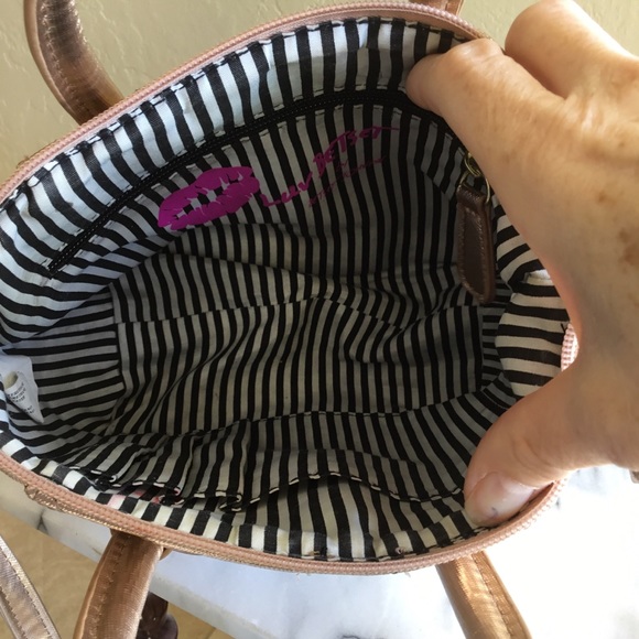 Metallic Rose Gold Betsy Johnson Crossbody - Picture 5 of 5